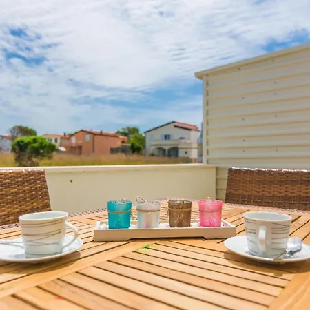 Apartment 1 Bedroom Beautiful In Vir