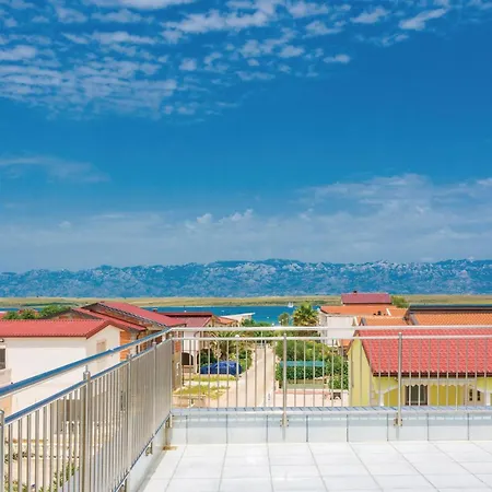 Apartment 1 Bedroom Beautiful In