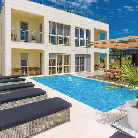 1 Bedroom Beautiful In * Vir